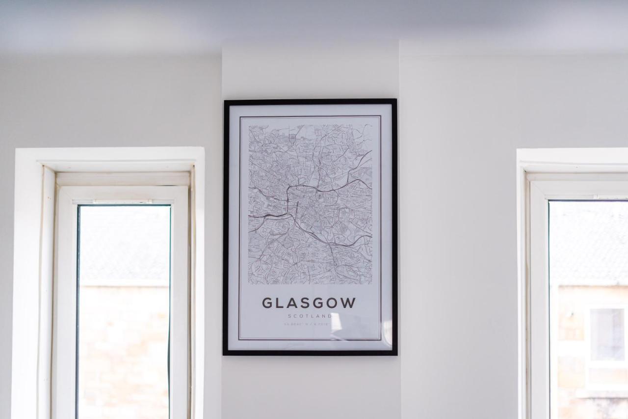 ULTRA LAVISH APARTMENT SLEEPS 4 GUEST COMFY, NETFLIX, 1 x Double Bed , 2 x Single Beds Glasgow Exterior foto