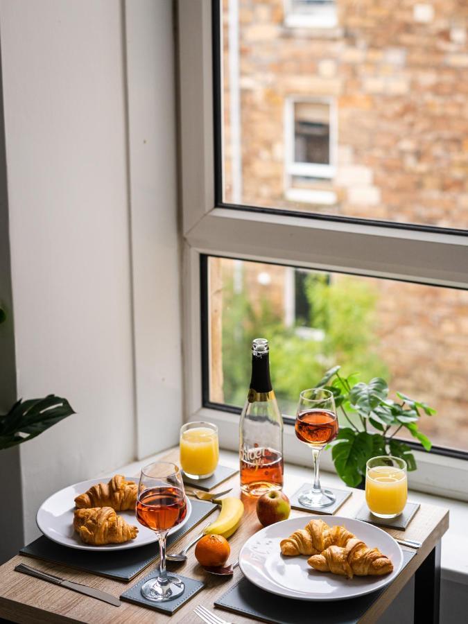 ULTRA LAVISH APARTMENT SLEEPS 4 GUEST COMFY, NETFLIX, 1 x Double Bed , 2 x Single Beds Glasgow Exterior foto