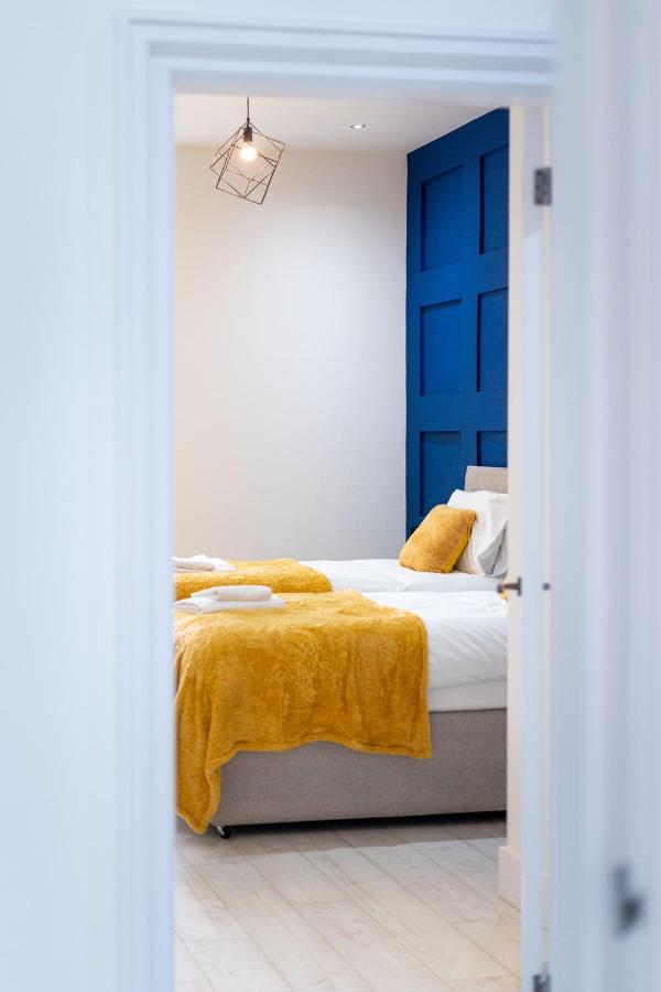 ULTRA LAVISH APARTMENT SLEEPS 4 GUEST COMFY, NETFLIX, 1 x Double Bed , 2 x Single Beds Glasgow Exterior foto